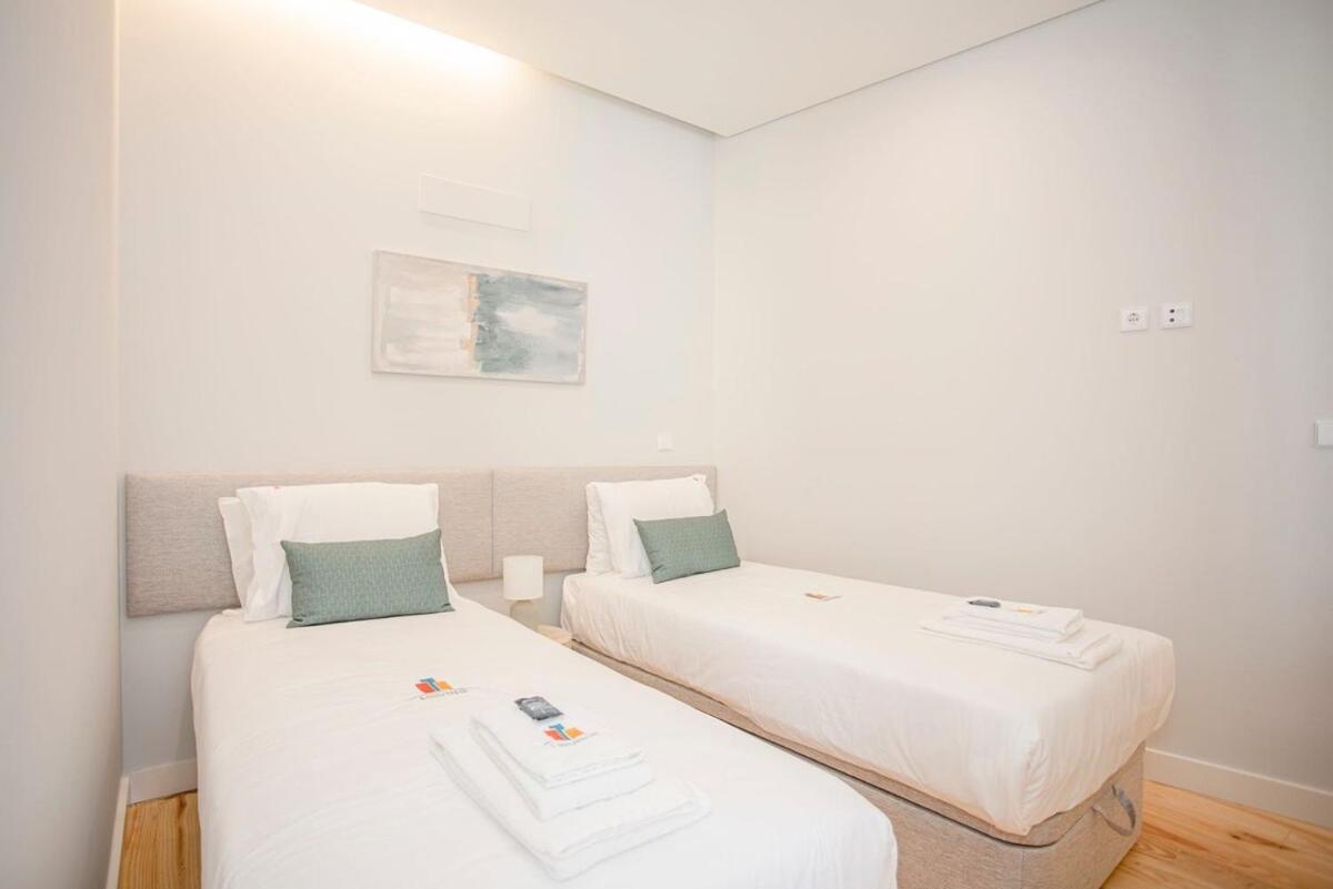 Liiiving In Porto - Aliados Stone Apartment Luaran gambar