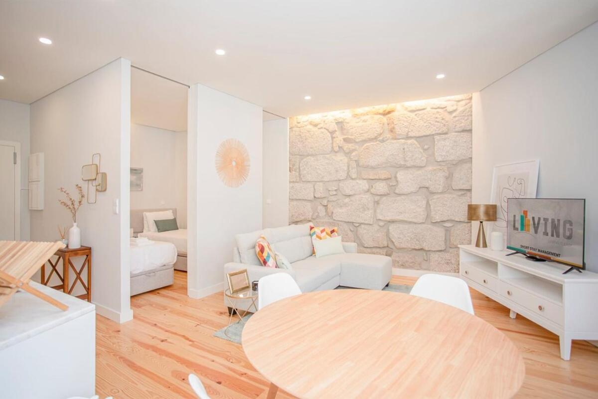 Liiiving In Porto - Aliados Stone Apartment Luaran gambar